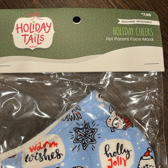 NWT Holiday Kitty Festive Face Mask *Benefits Animal Welfare* - Picture 4 of 5